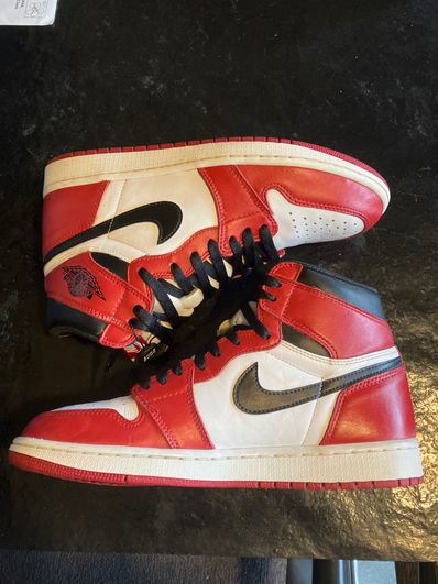 Nike Air Jordan 1 Retro High "Chicago" (2015)