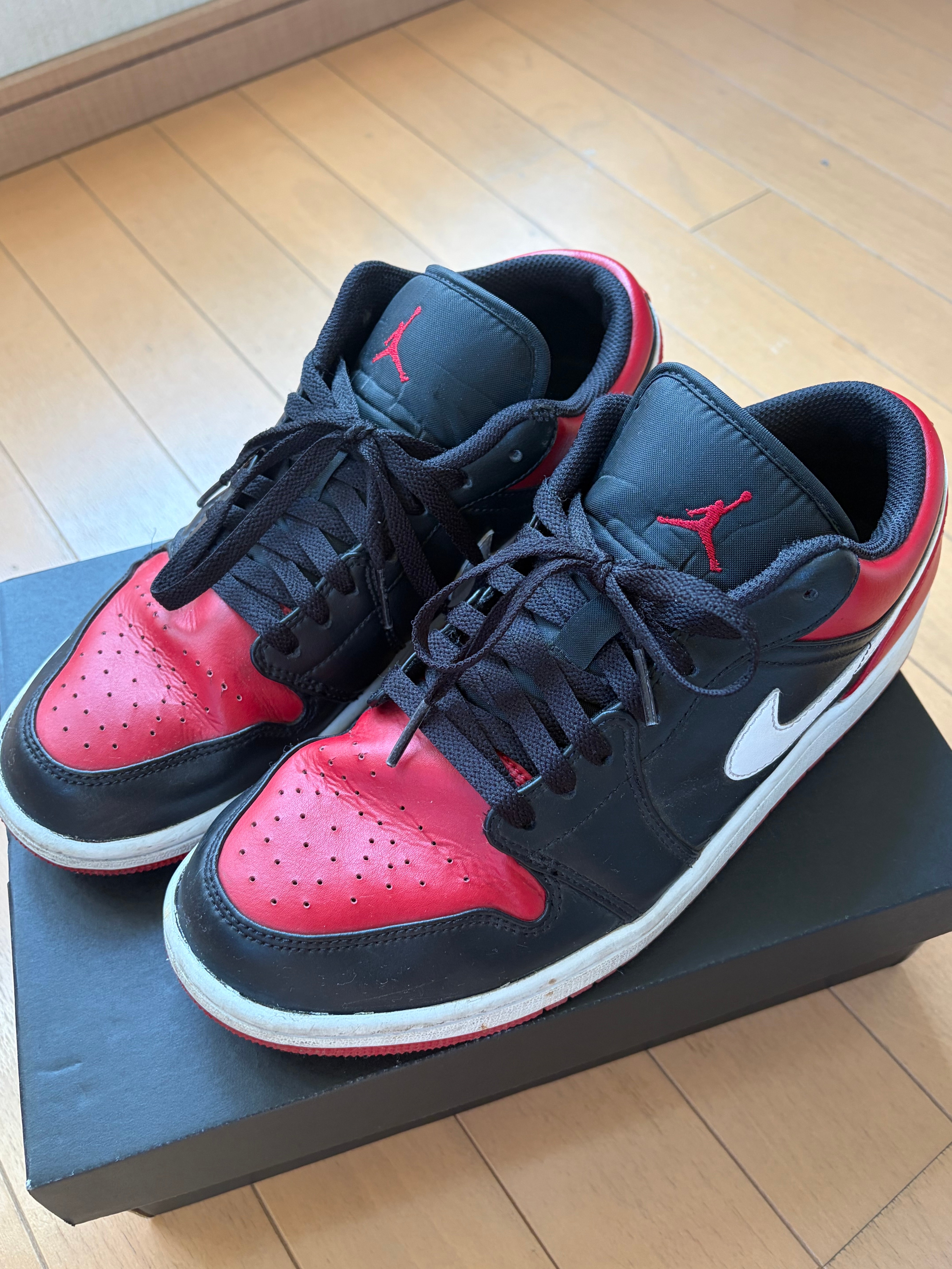 ナイキ エアジョーダン1 ロー "ブレッド"