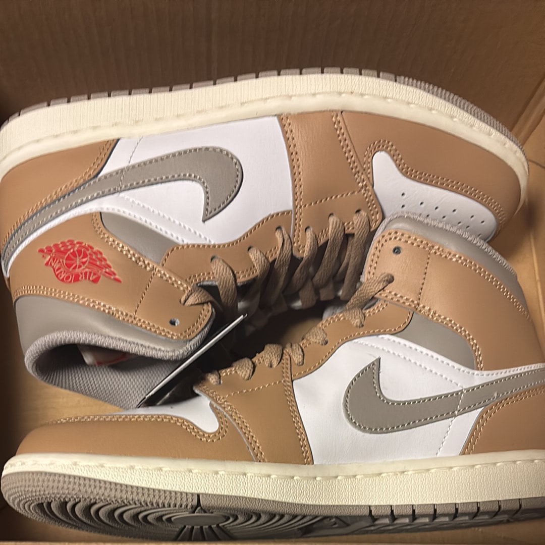 Nike Air Jordan 1 Mid "Hemp"
