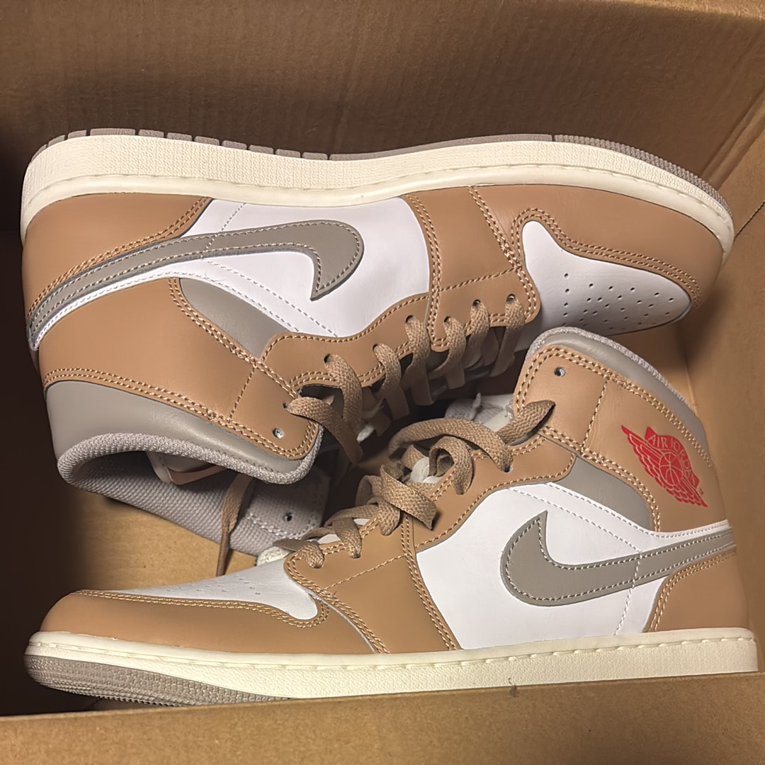 Nike Air Jordan 1 Mid "Hemp"