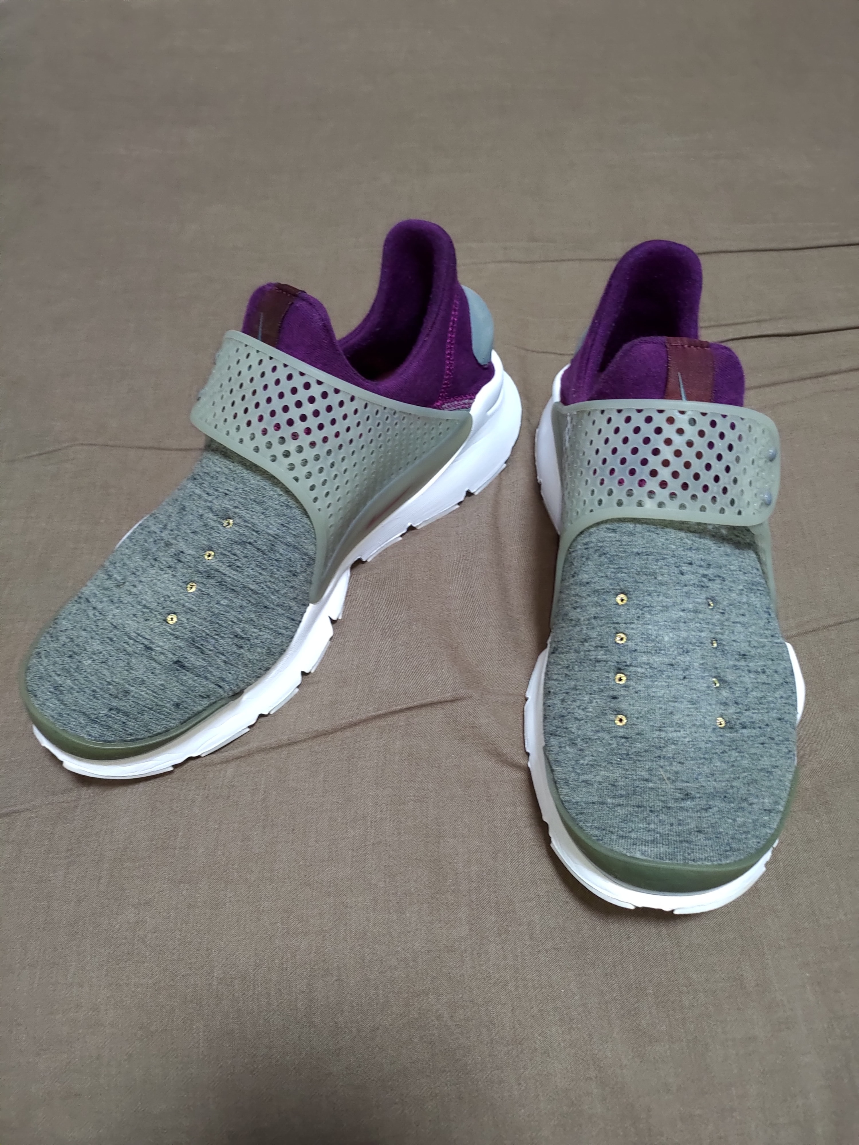 ナイキ ソックダート テック フリース "マルベリー"