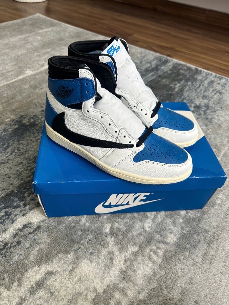 Travis Scott × fragment design × Nike Air Jordan 1 Retro High OG SP "Military Blue"