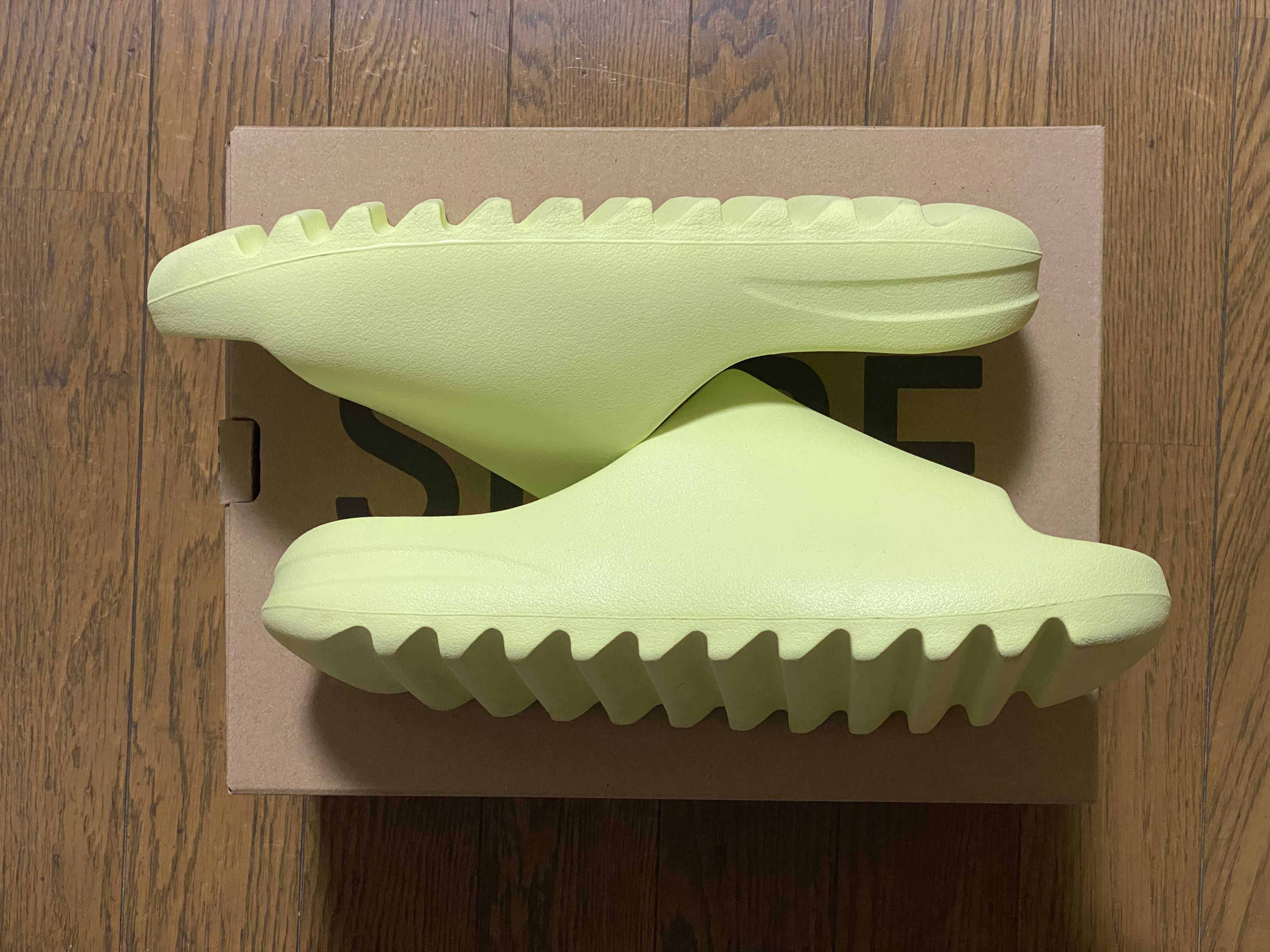 adidas YEEZY Slide "Glow Green"