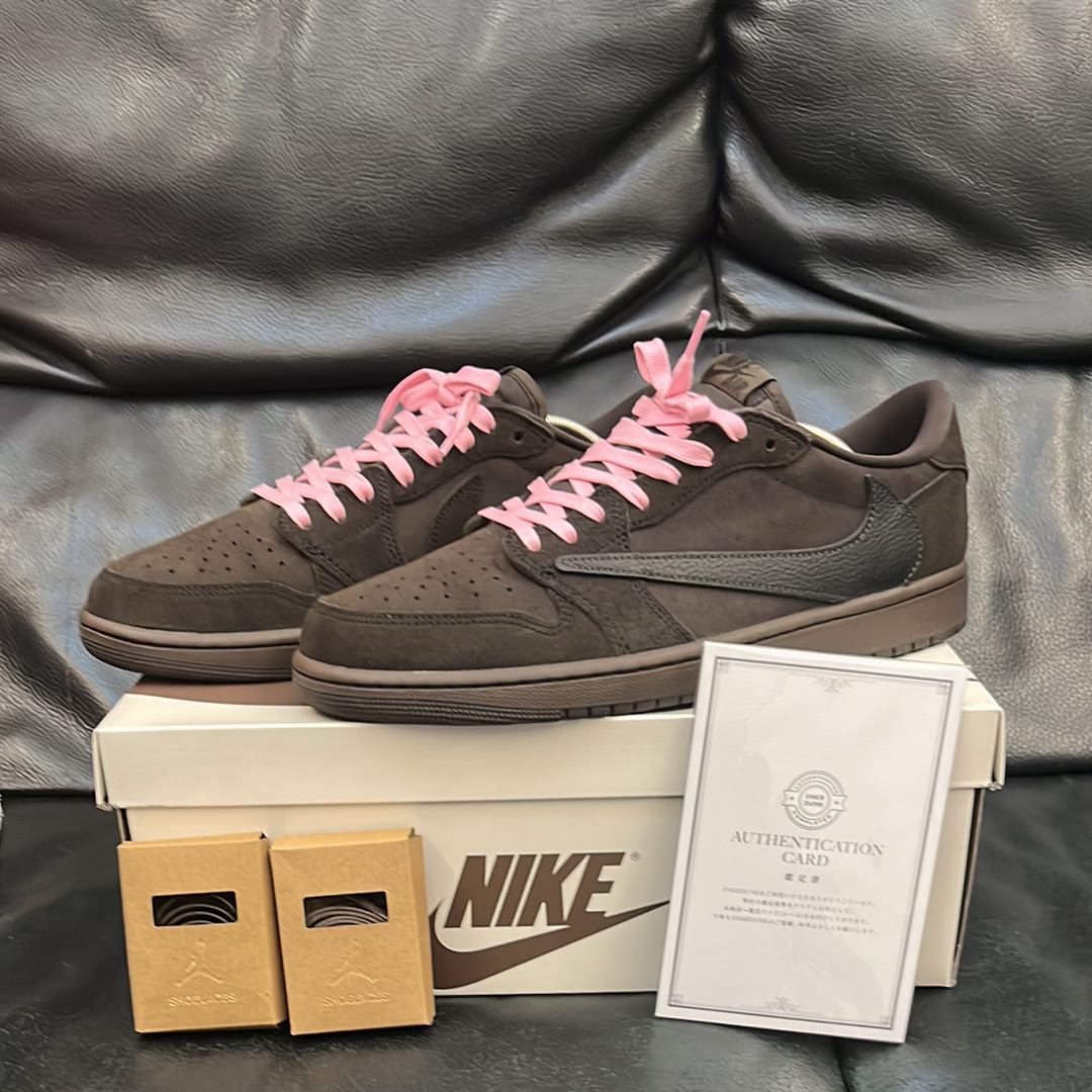 Travis Scott × Nike Air Jordan 1 Low OG SP "Velvet Brown and Dark Mocha"