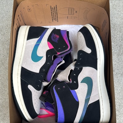 Paris Saint-Germain (PSG) × Nike Air Jordan 1 High Zoom Air CMFT "White/Black"