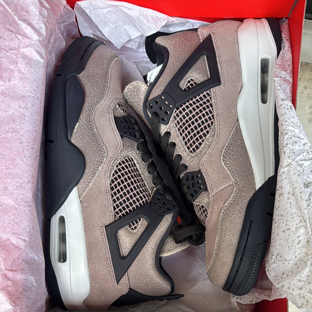 Nike Air Jordan 4 "Taupe Haze"   