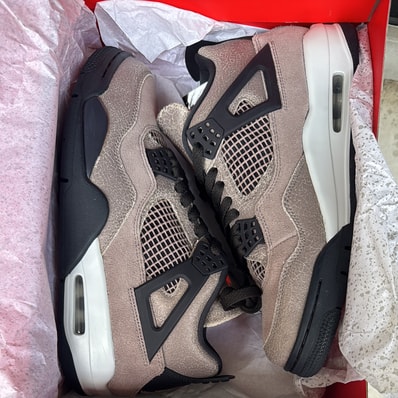 Nike Air Jordan 4 "Taupe Haze"