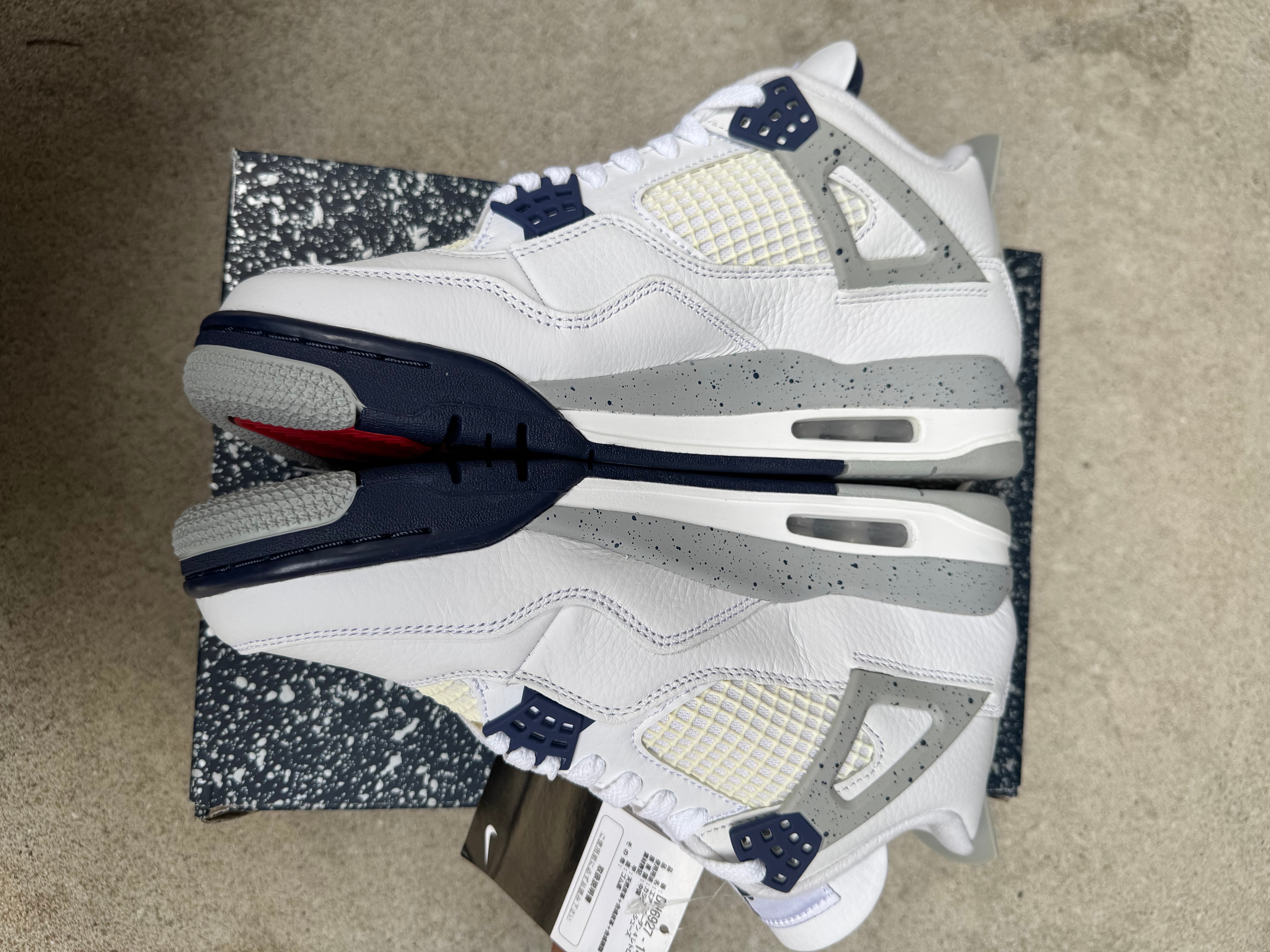 Nike Air Jordan 4 "Midnight Navy"