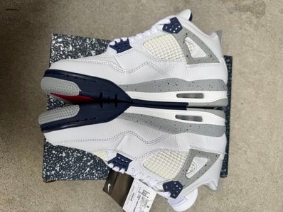 Nike Air Jordan 4 "Midnight Navy"