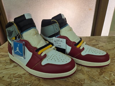UNION × Nike Air Jordan 1 Retro High OG "Chicago/Shadow"