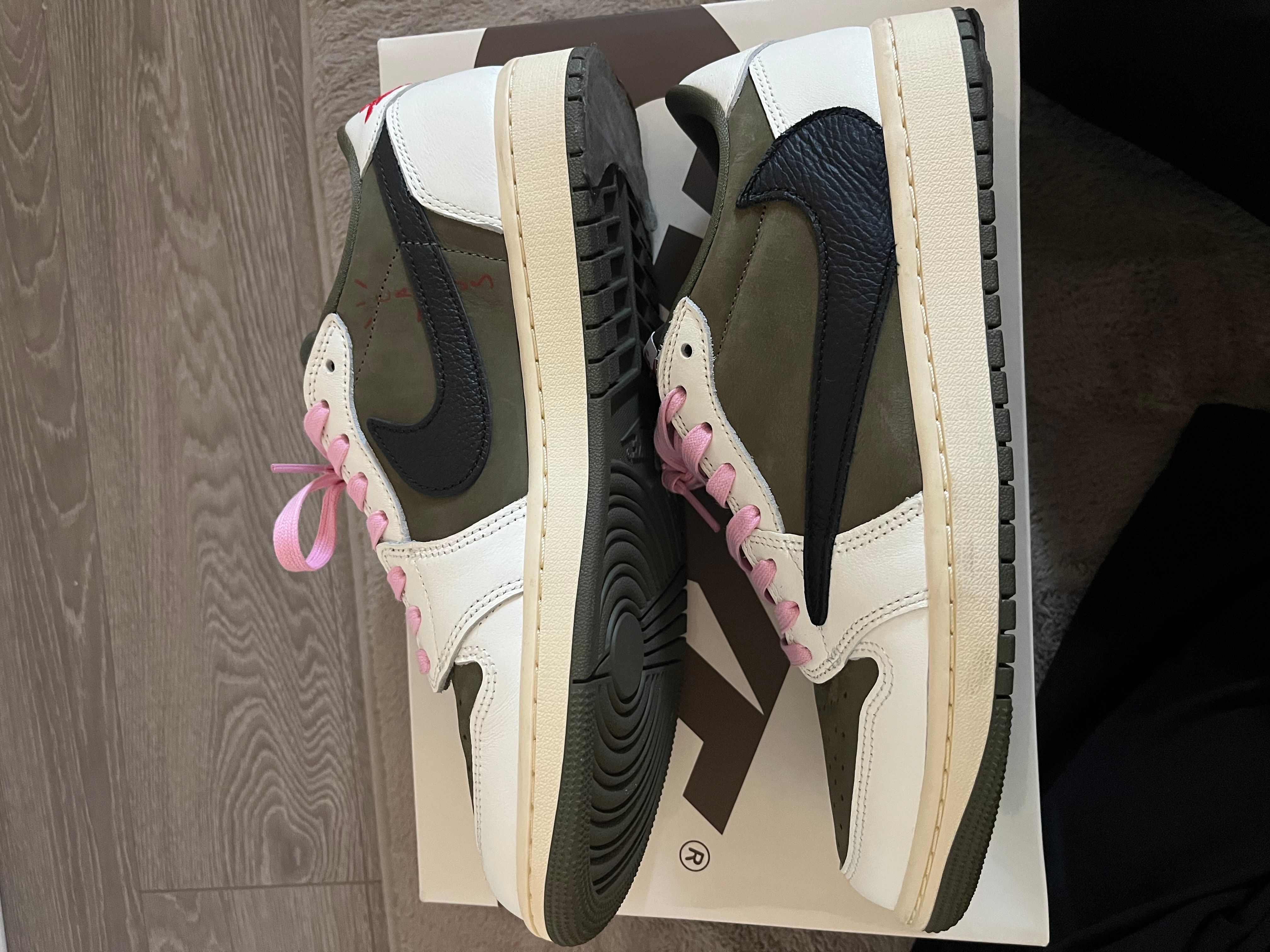 Travis Scott × Nike Air Jordan 1 Low OG SP "Reverse Olive"