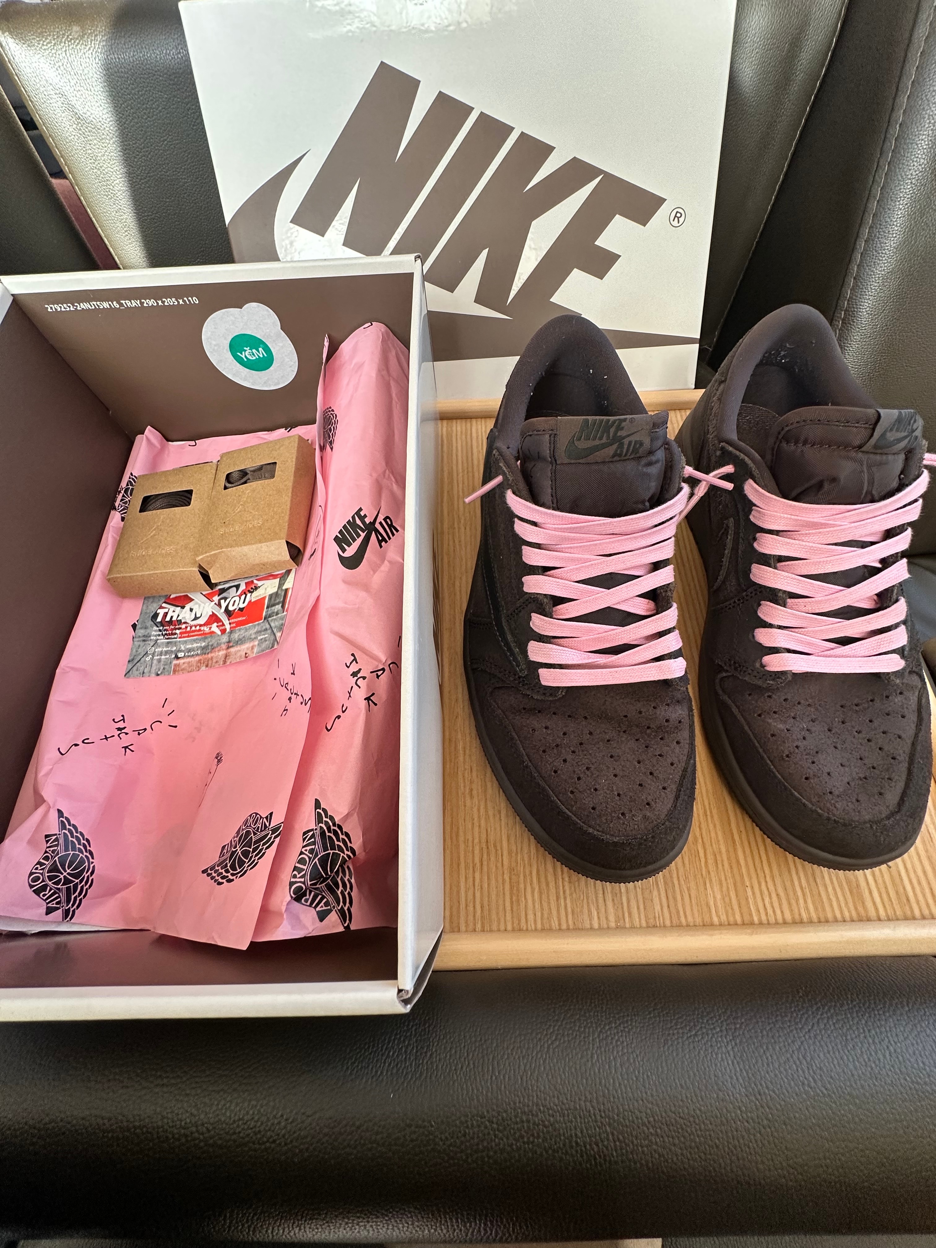 Travis Scott × Nike Air Jordan 1 Low OG SP "Velvet Brown and Dark Mocha"