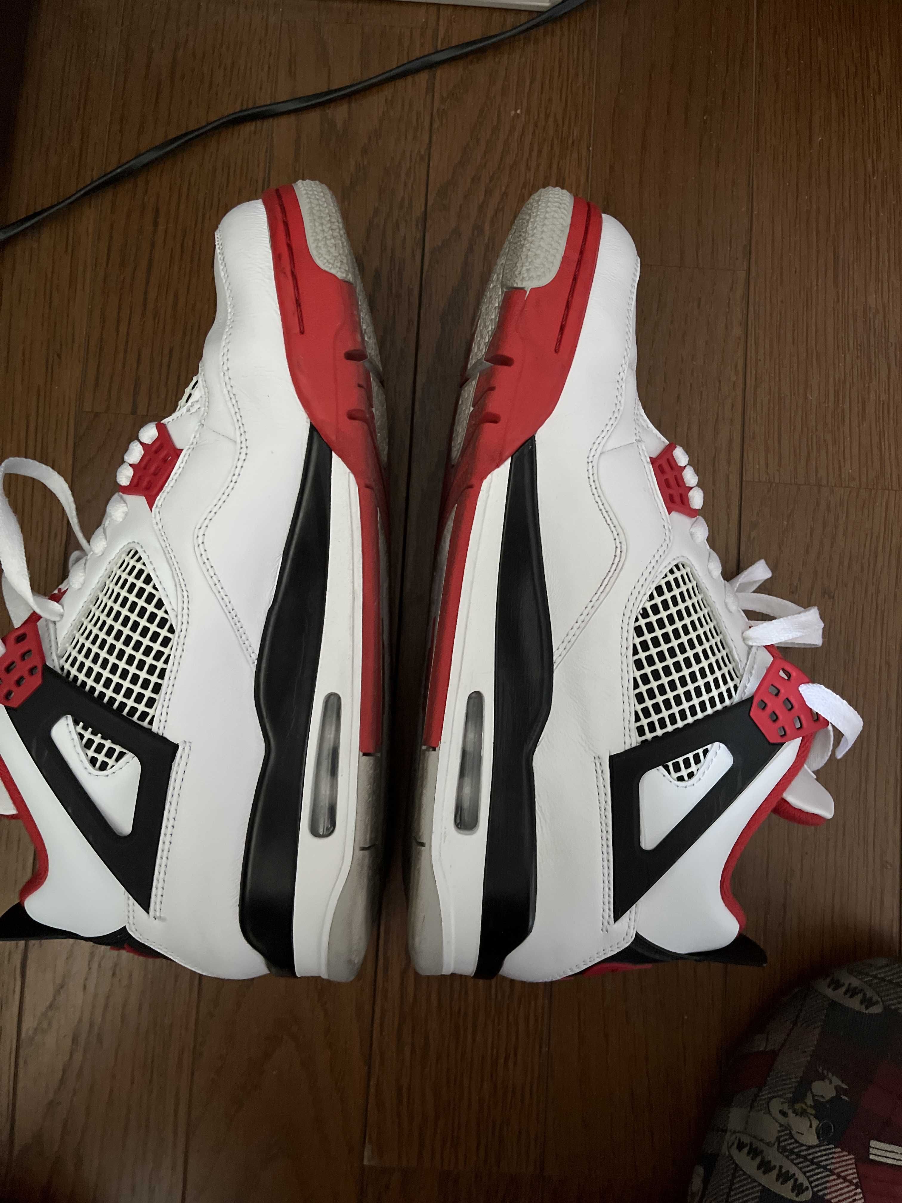 Nike Air Jordan 4 Retro OG "Fire Red" (2020)