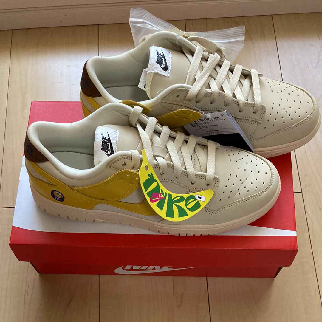 Nike Women's Dunk Low "Banana"