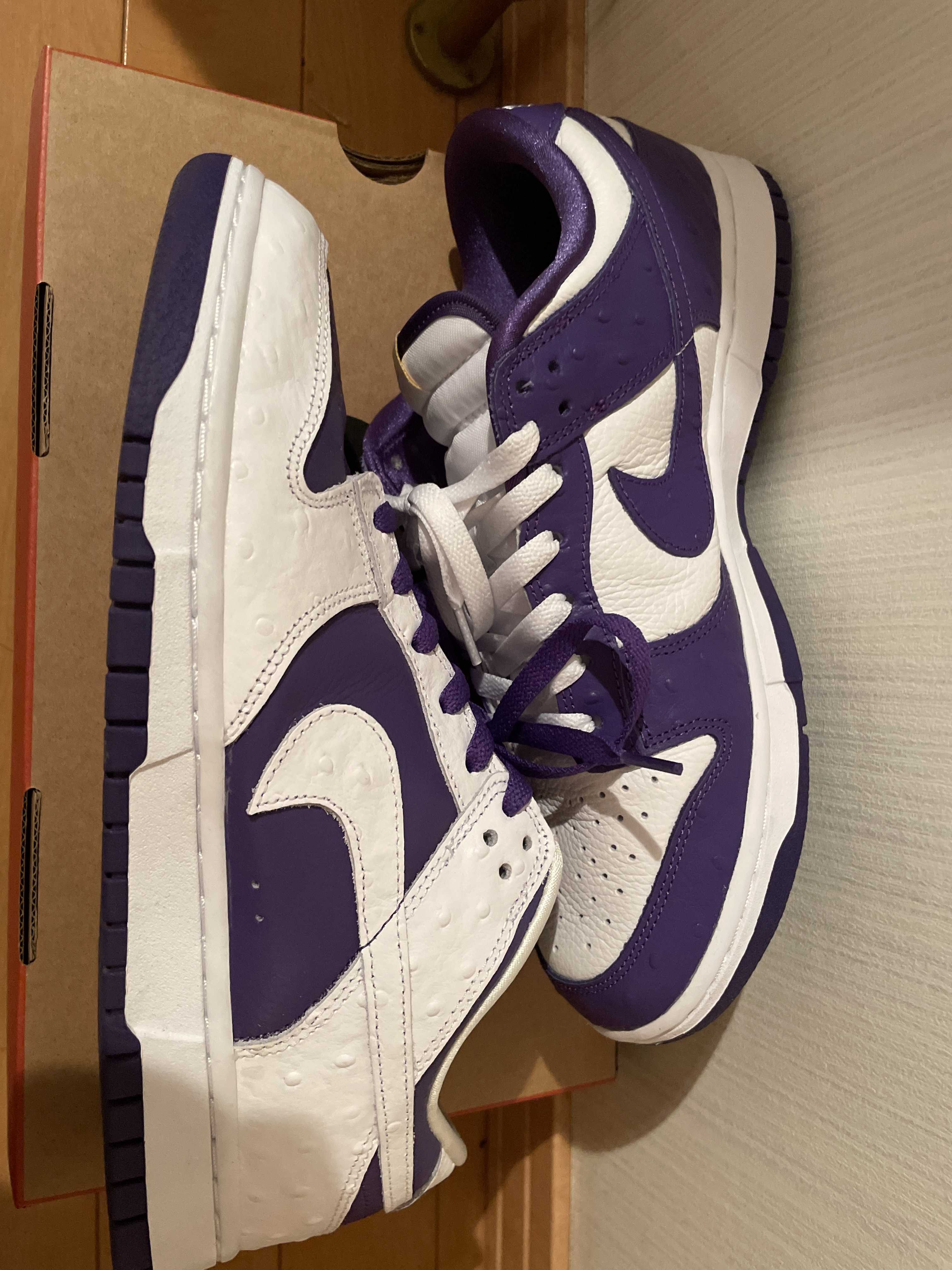 Nike Women's Dunk Low "Made You Look"