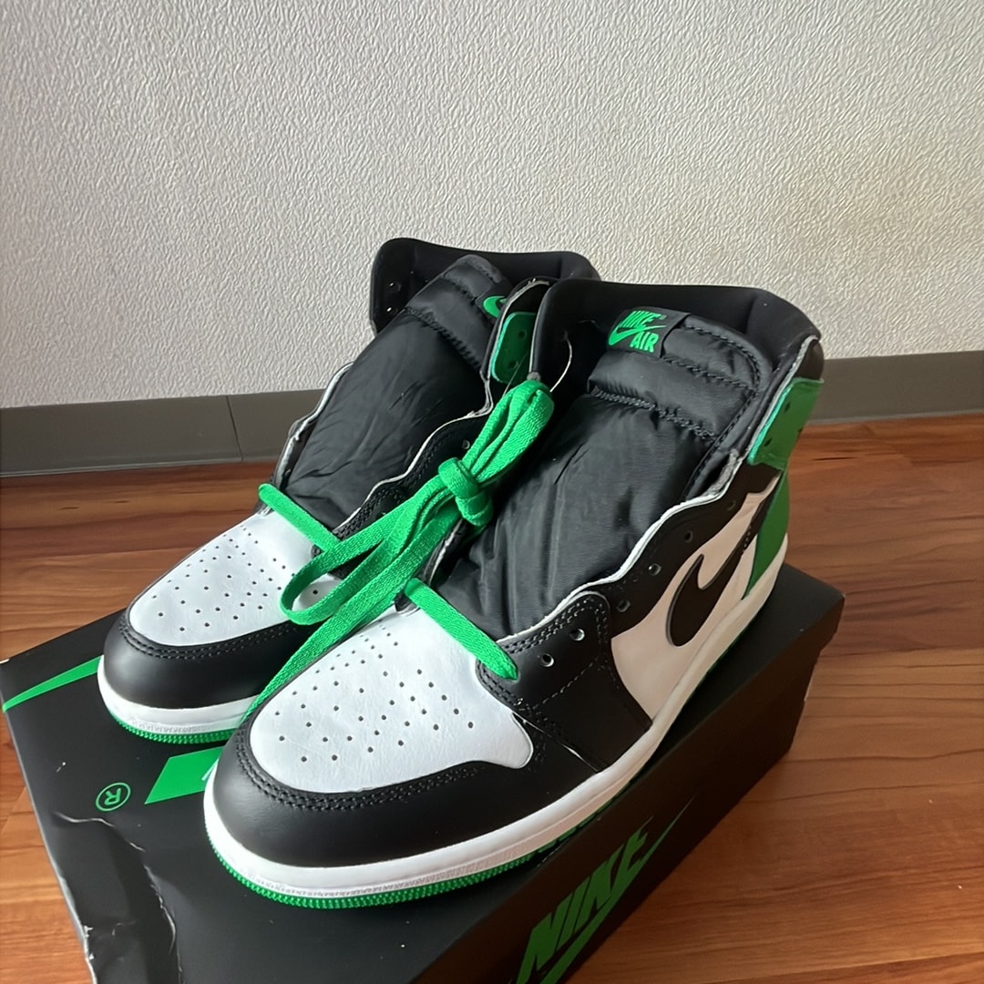 Nike Air Jordan 1 Retro High OG "Celtics/Black and Lucky Green" (2023)