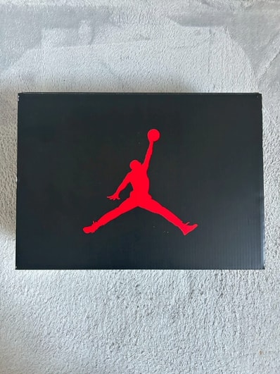 Nike Air Jordan 7 Retro "White Infrared"