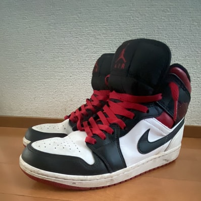 Nike Air Jordan 1 Mid "Gym Red"