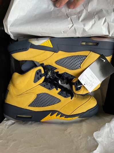 NIKE AIR JORDAN 5 "MICHIGAN"