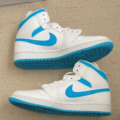 Nike Women's Air Jordan 1 Mid "UNC"