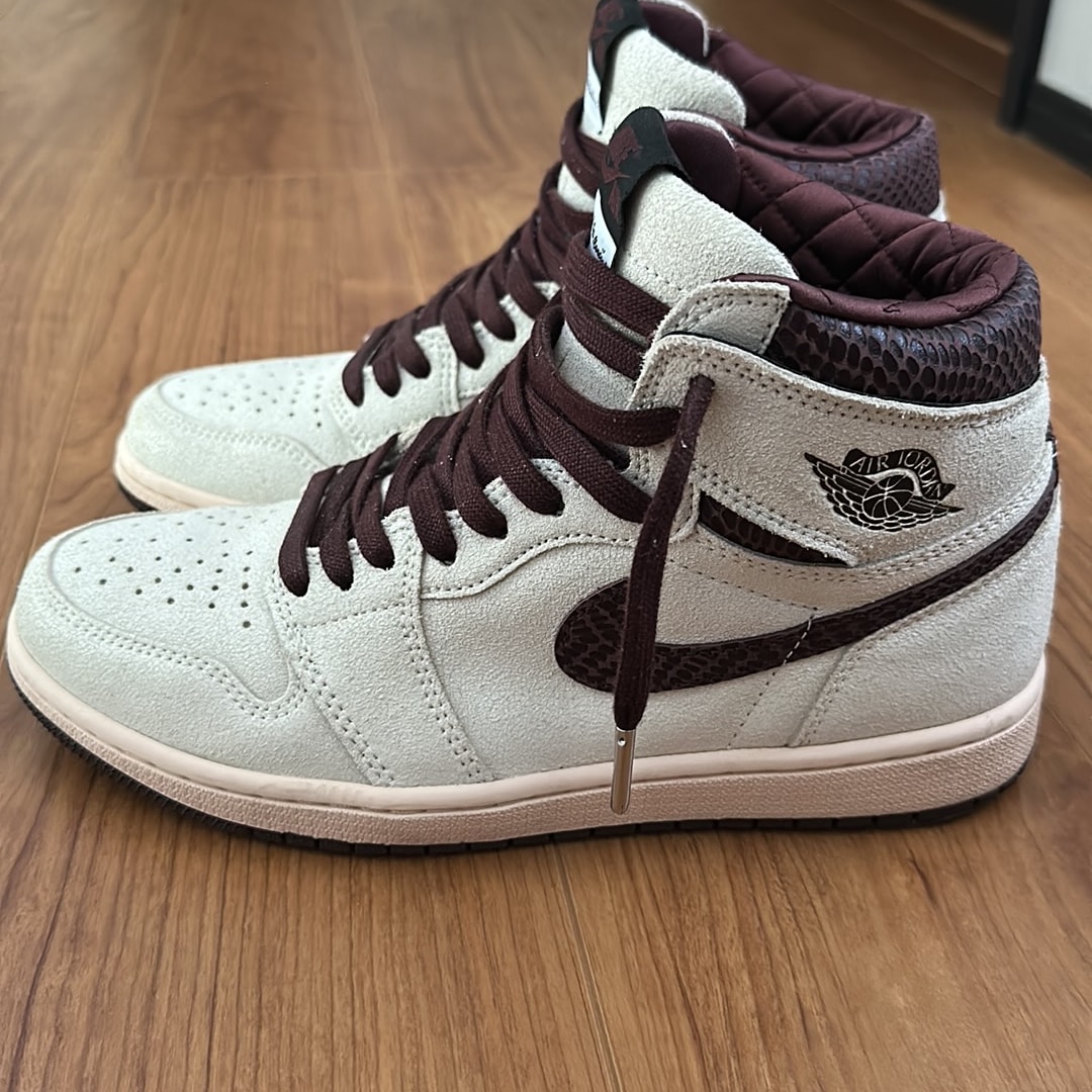 A Ma Maniere × Nike Air Jordan 1 Retro High OG "Sail and Burgundy"