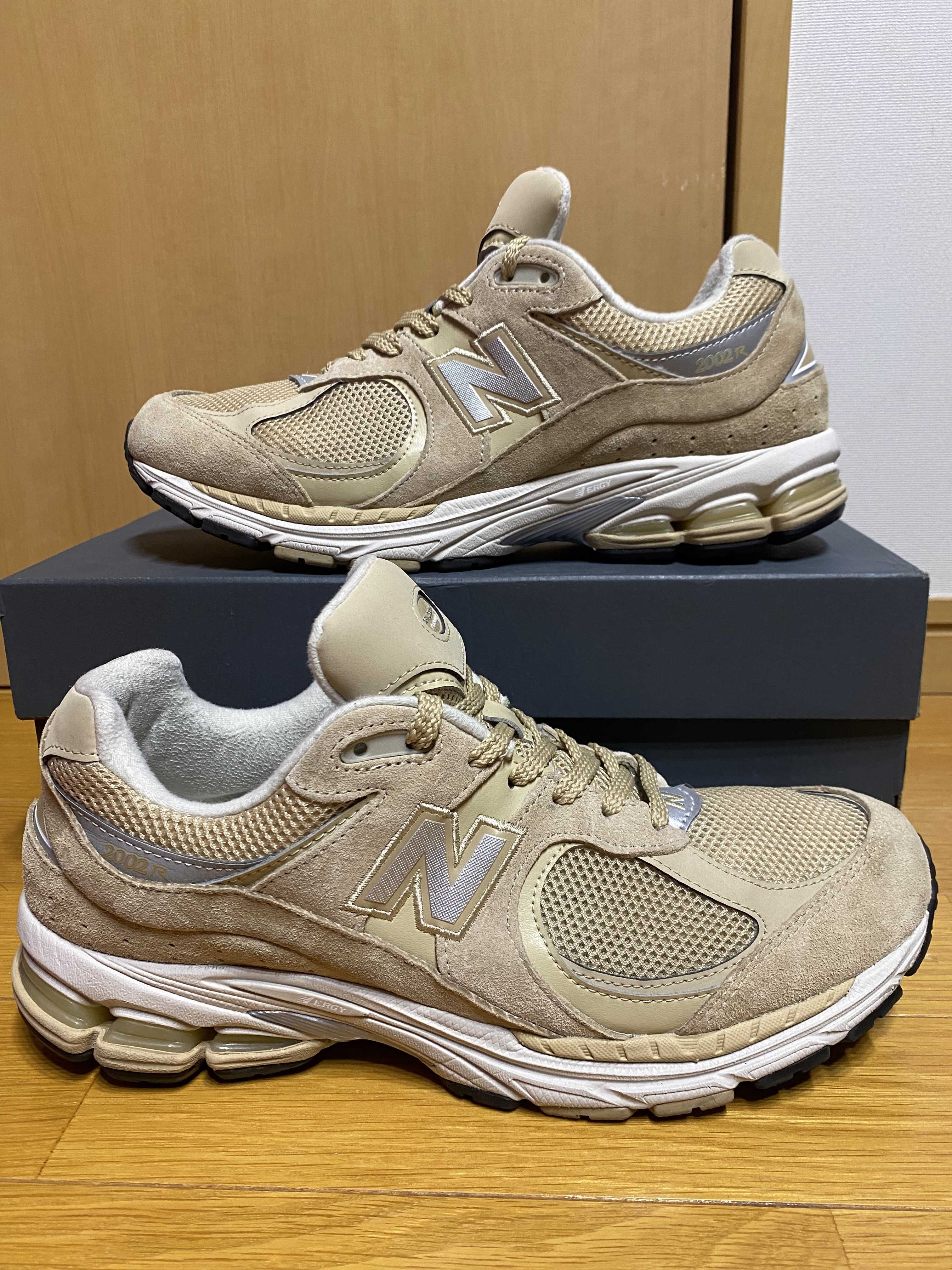 New Balance 2002R "Khaki/Silver"