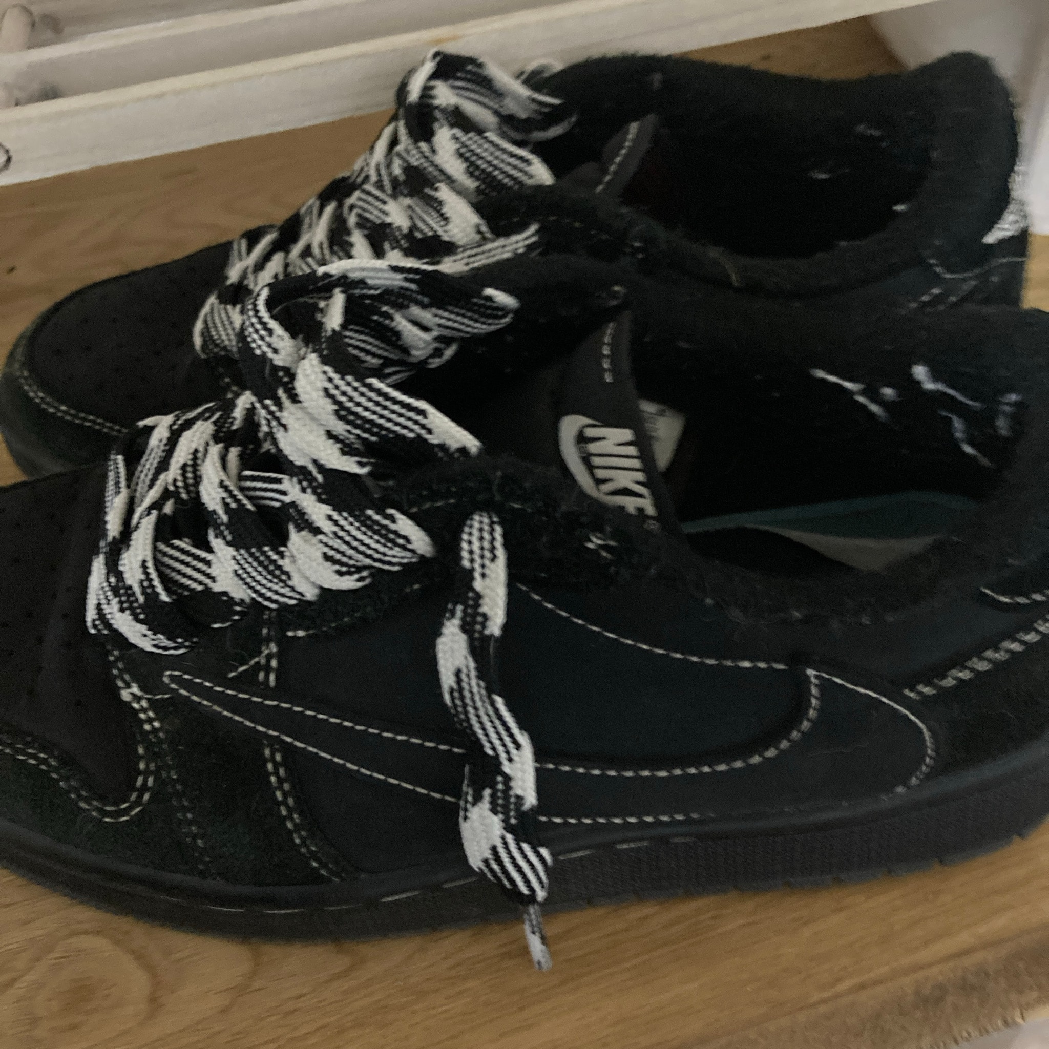 Travis Scott × Nike Air Jordan 1 Low OG SP "Black Phantom"