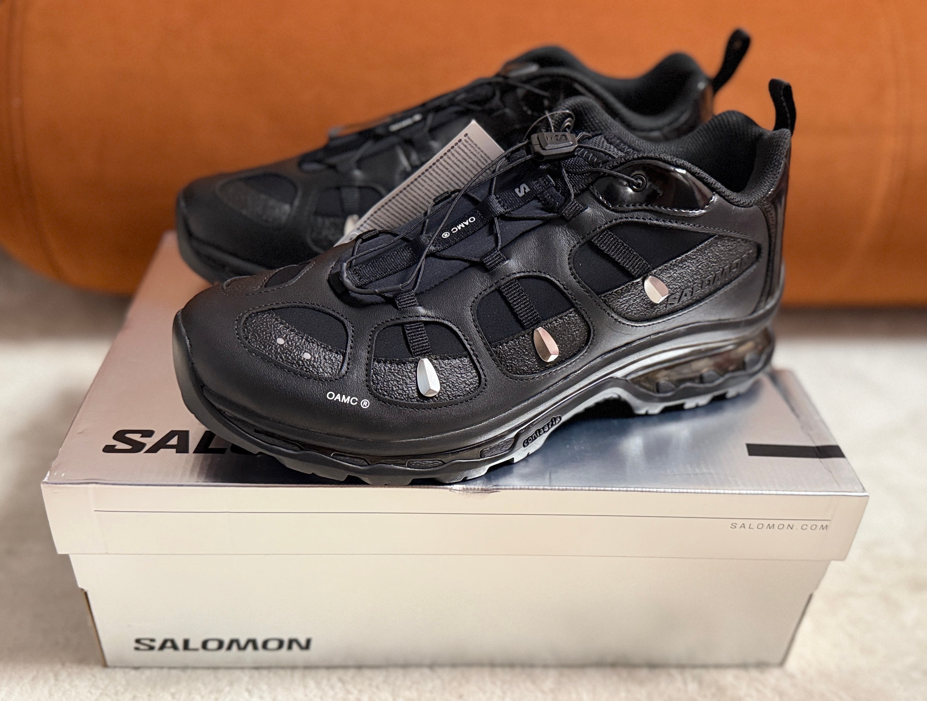 OAMC × サロモン XT-クエスト "ブラック/シルバー"