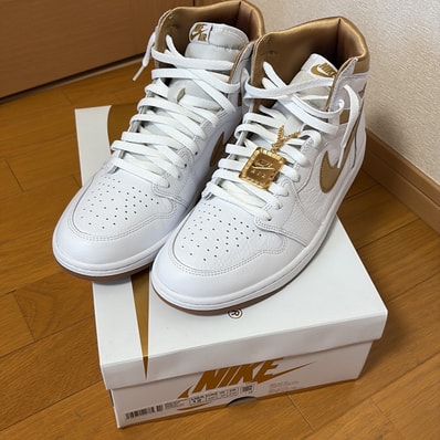 Nike Women's Air Jordan 1 Retro High OG "White and Gold"