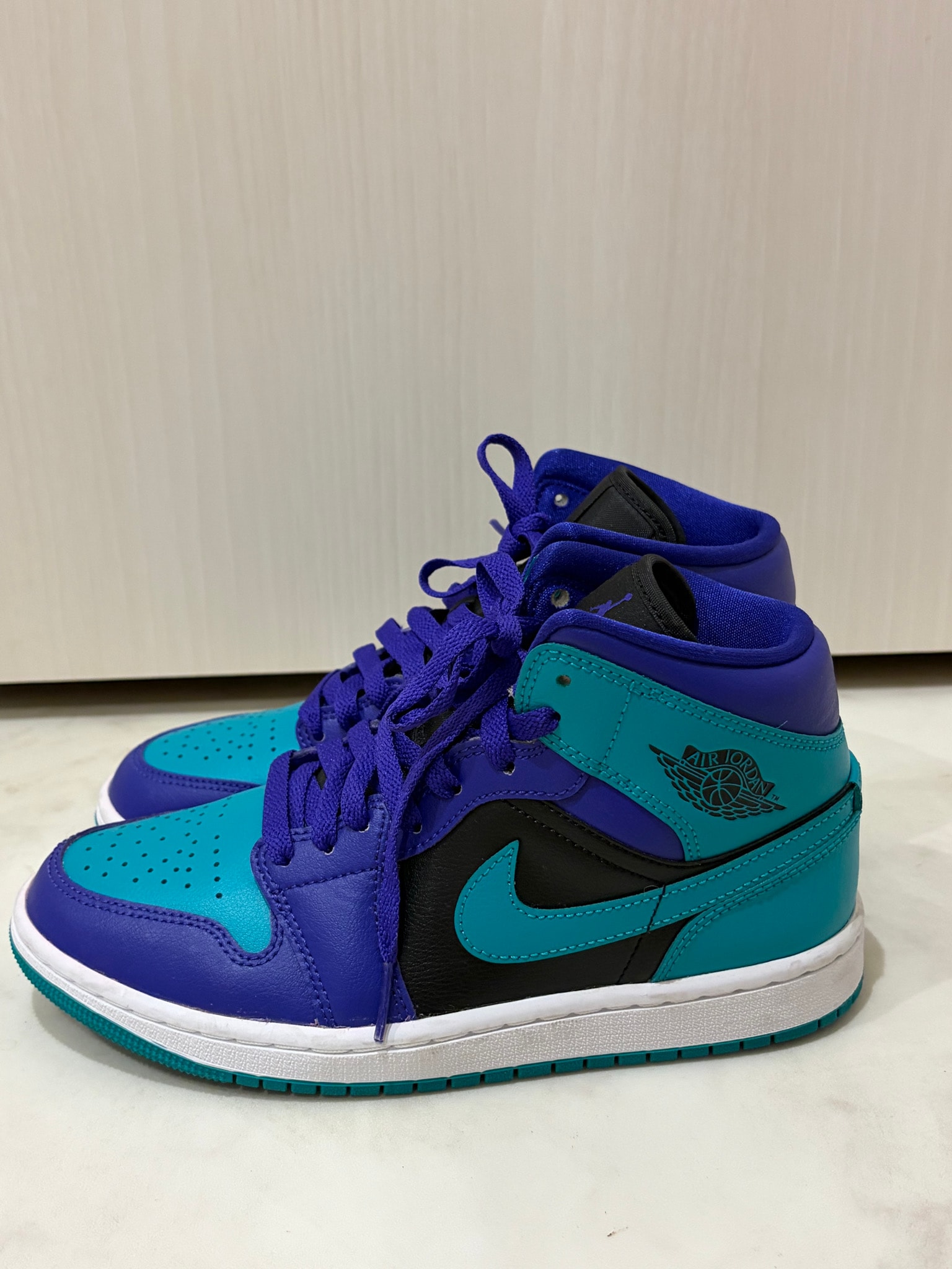 Nike Women's Air Jordan 1 Mid "Black Grape"