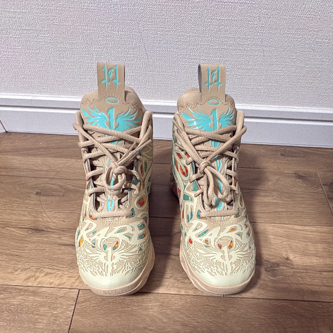 プーマ MB04 "フレア"