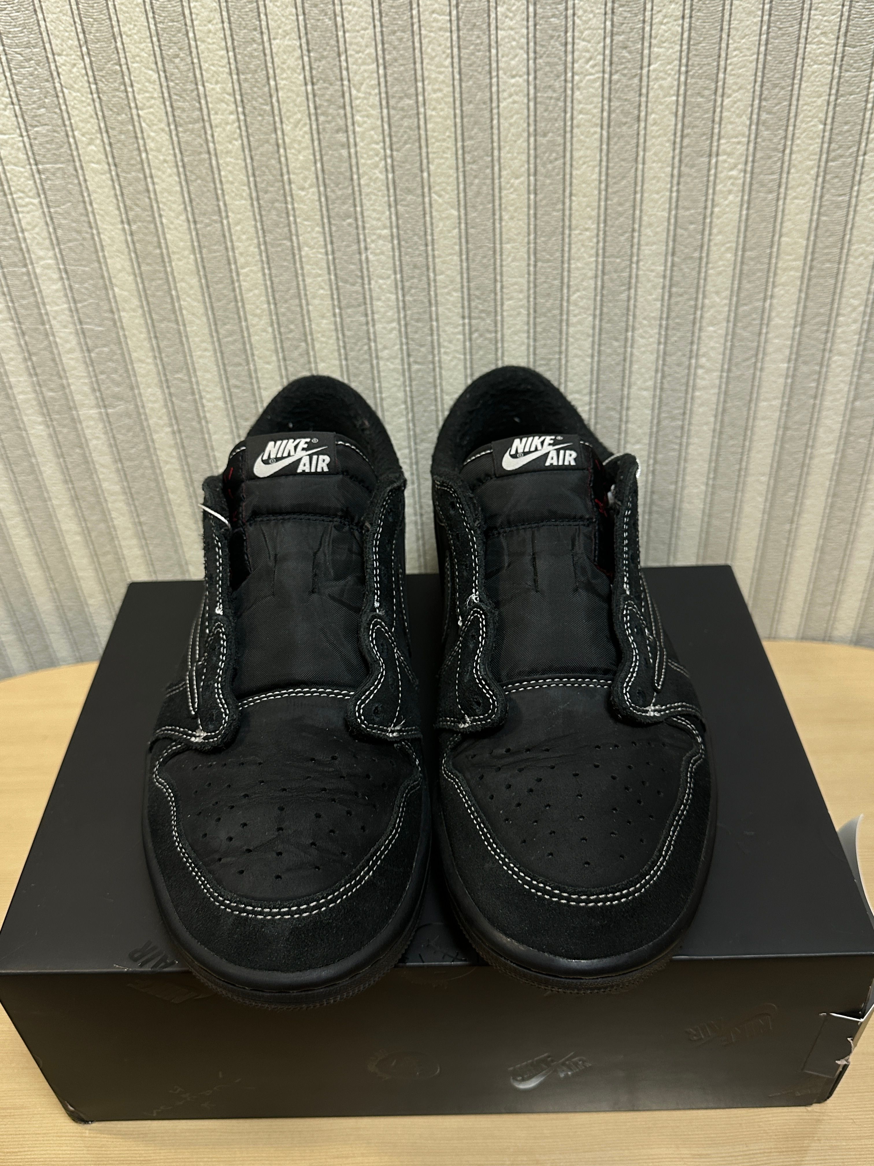 Travis Scott × Nike Air Jordan 1 Low OG SP "Black Phantom"