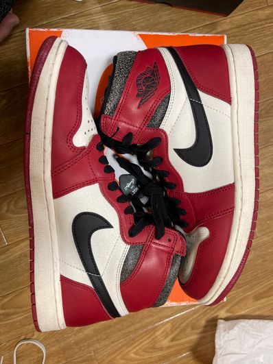 Nike Air Jordan 1 High OG "Lost & Found/Chicago"
