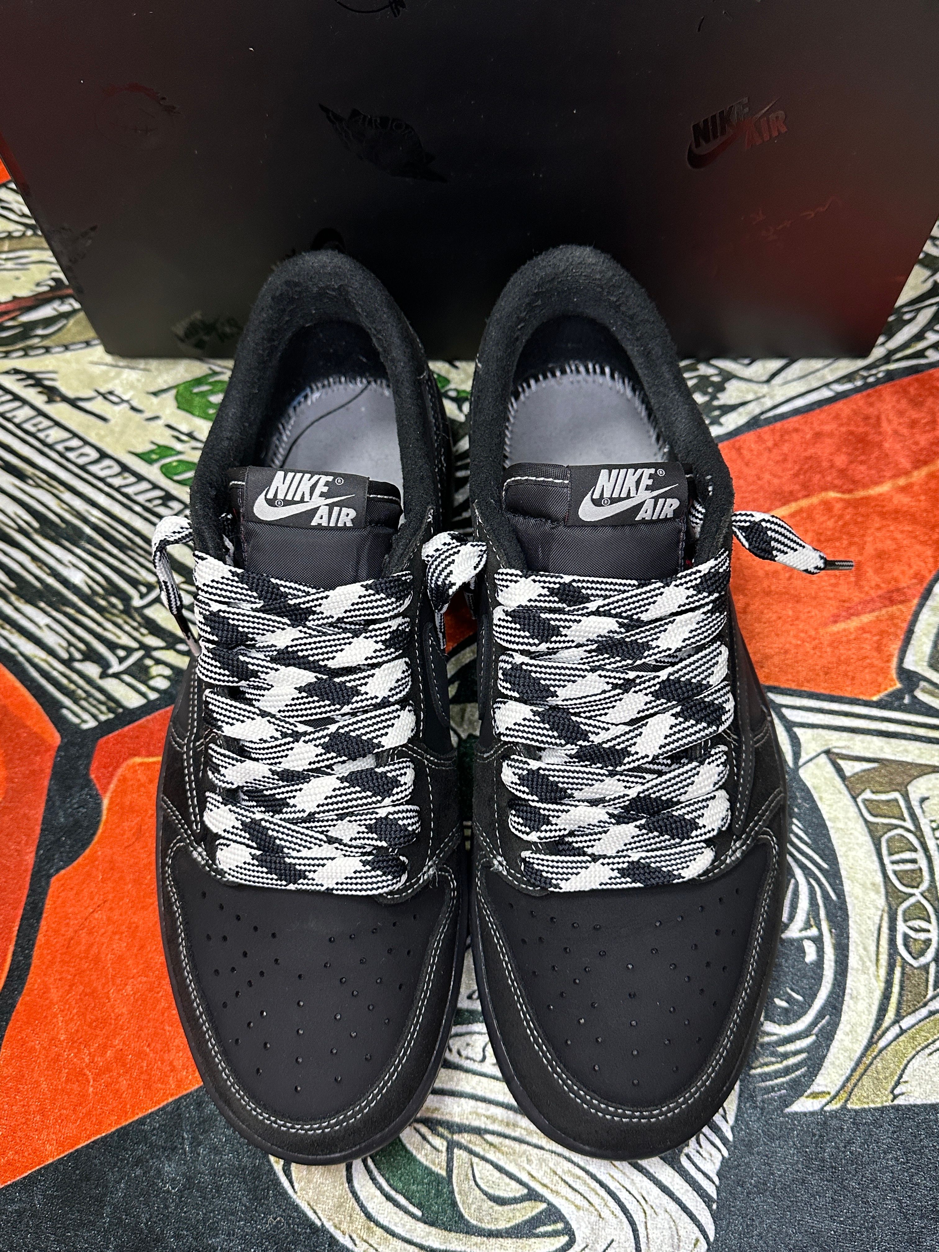 Travis Scott × Nike Air Jordan 1 Low OG SP "Black Phantom"