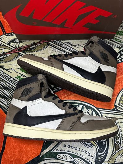 Travis Scott × Nike Air Jordan 1 Retro High OG TS SP "Sail/Dark Mocha"