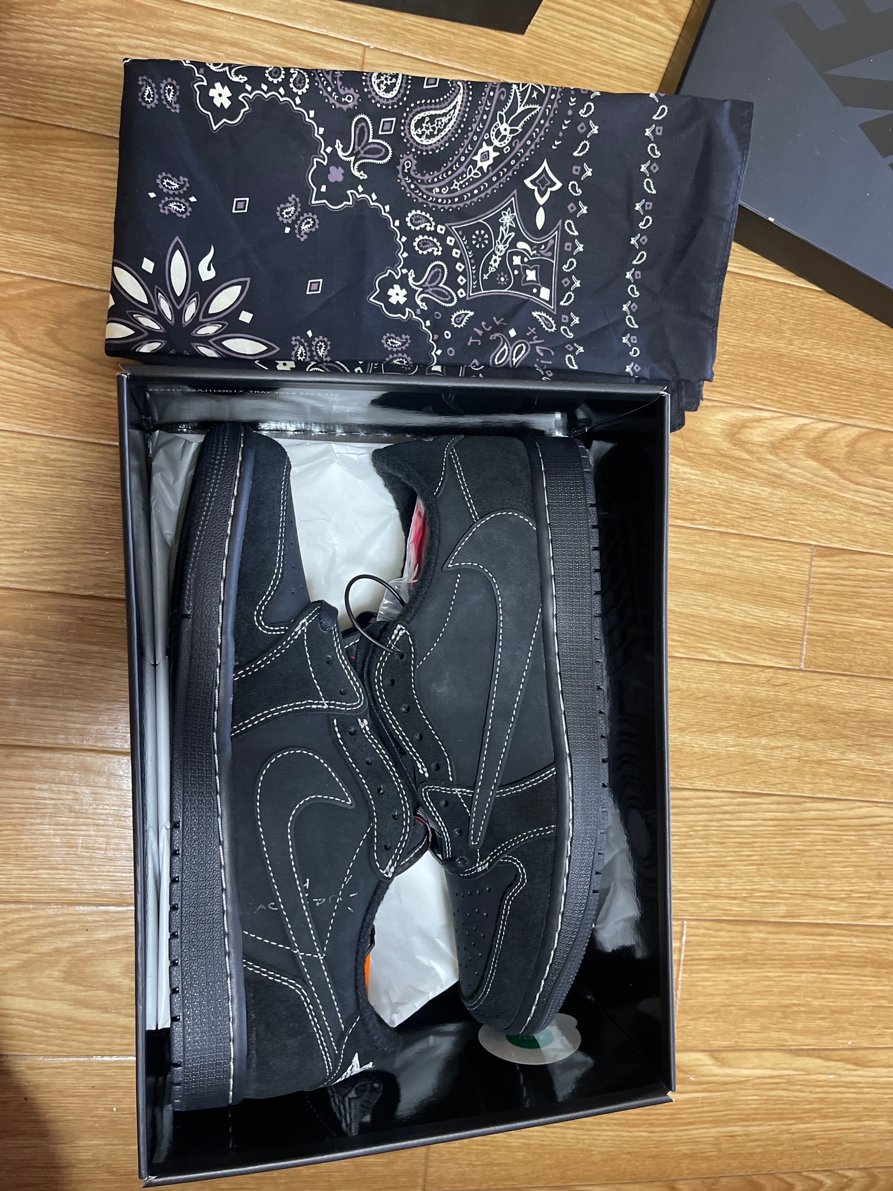 Travis Scott × Nike Air Jordan 1 Low OG SP "Black Phantom"