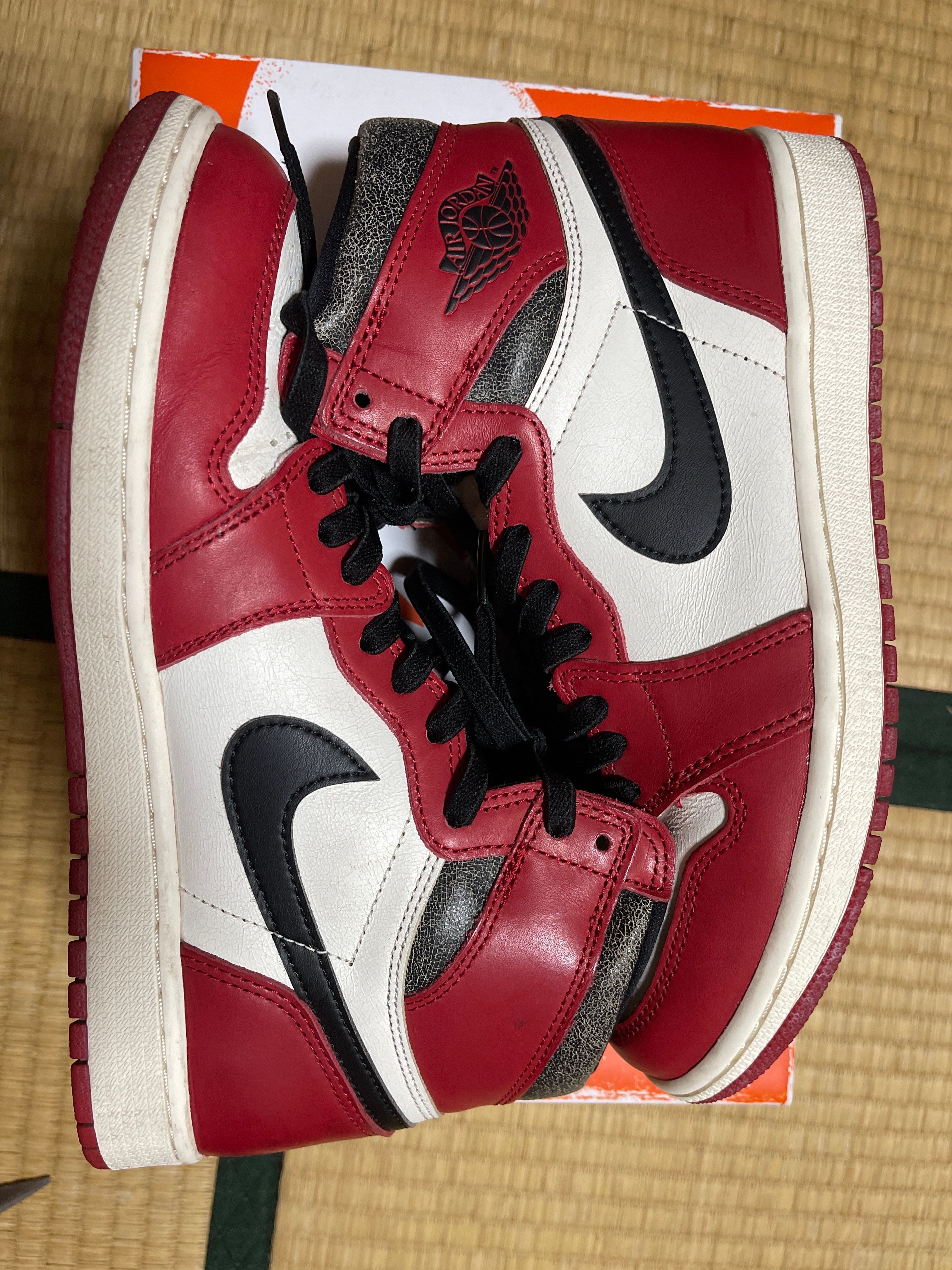 Nike Air Jordan 1 High OG "Lost & Found/Chicago"