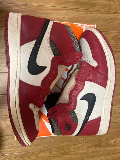Nike Air Jordan 1 High OG "Lost & Found/Chicago"
