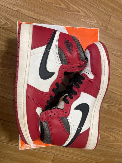 Nike Air Jordan 1 High OG "Lost & Found/Chicago"