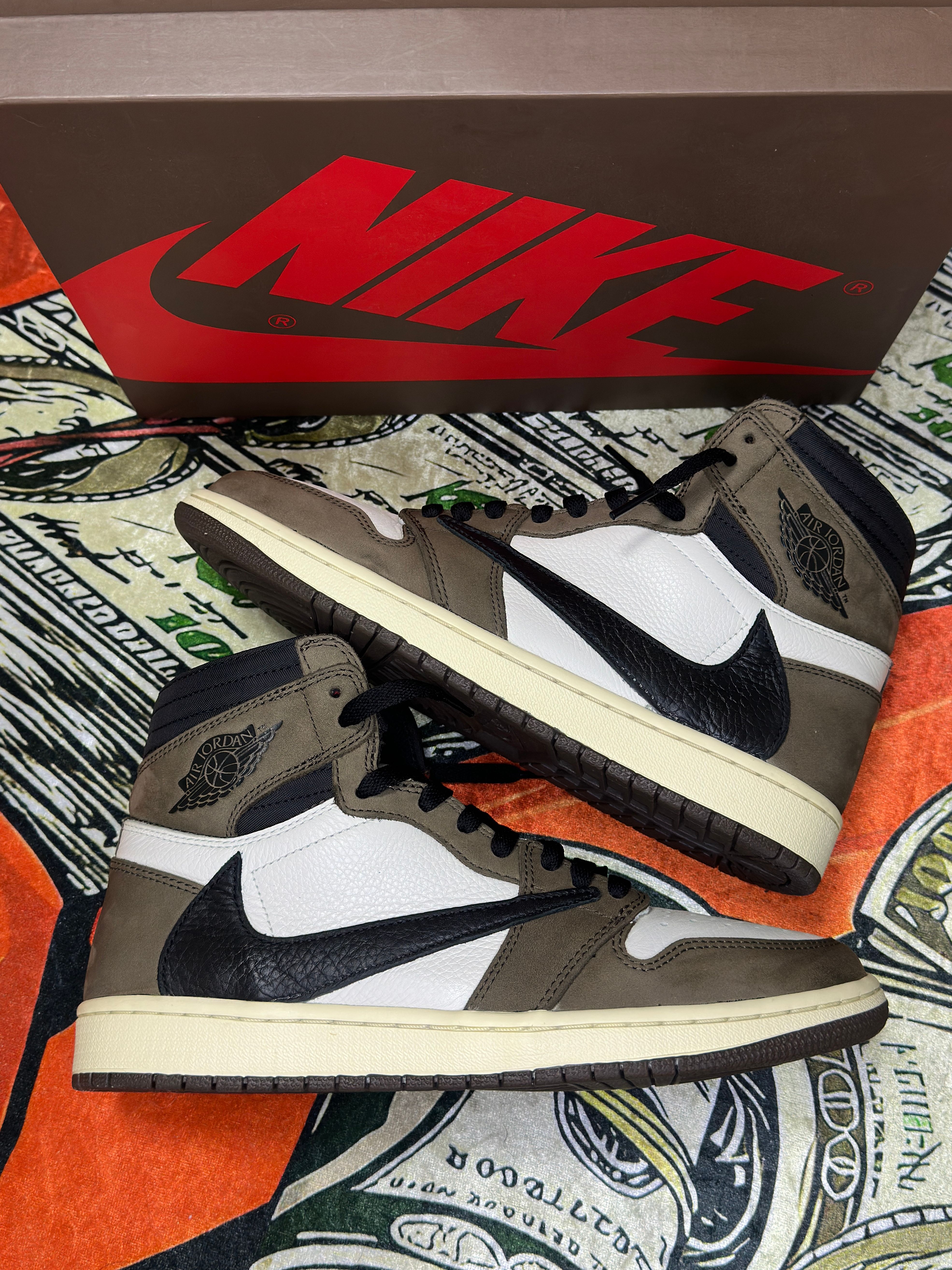 Travis Scott × Nike Air Jordan 1 Retro High OG TS SP "Sail/Dark Mocha"