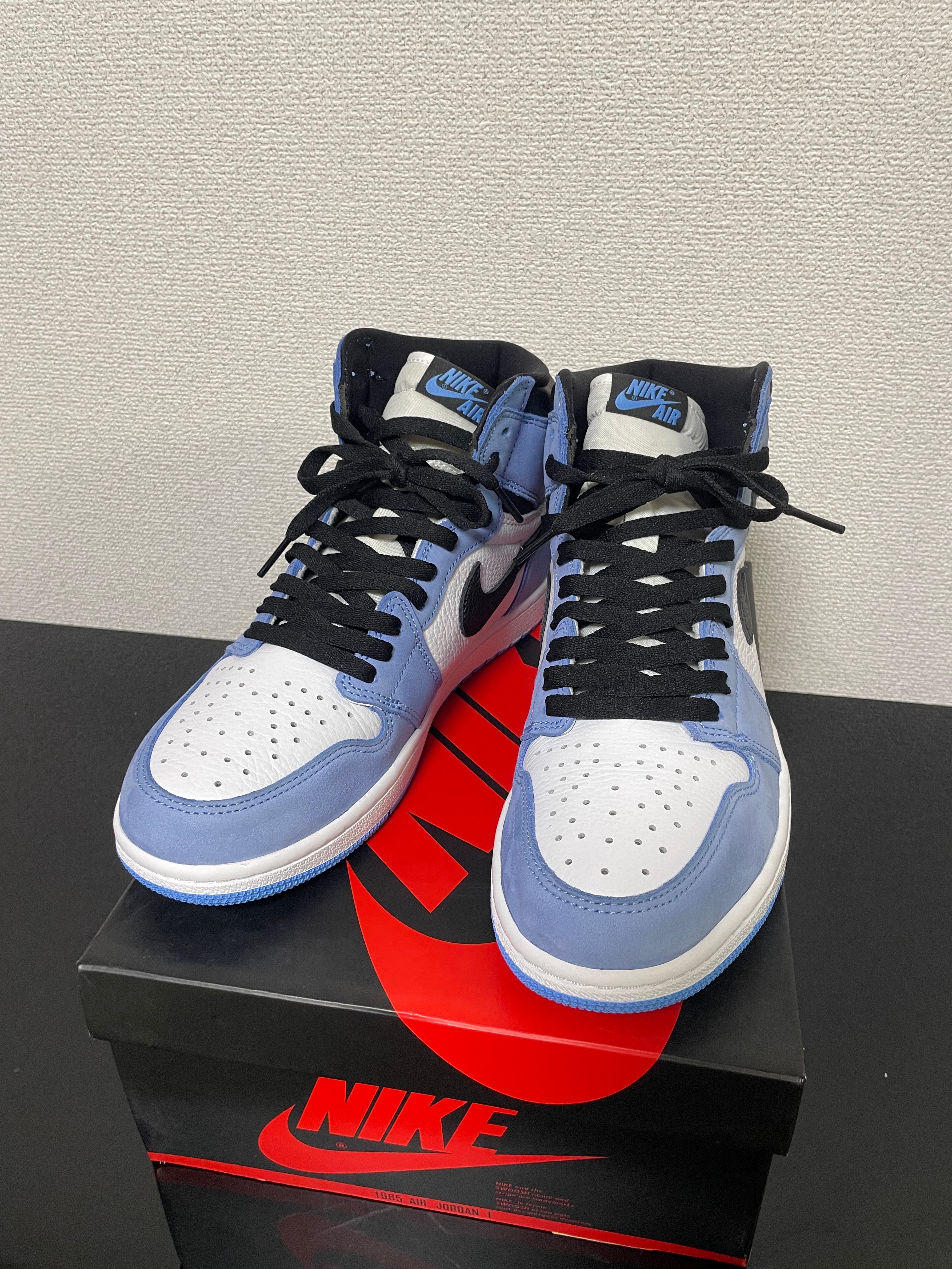 Nike Air Jordan 1 High OG "University Blue"