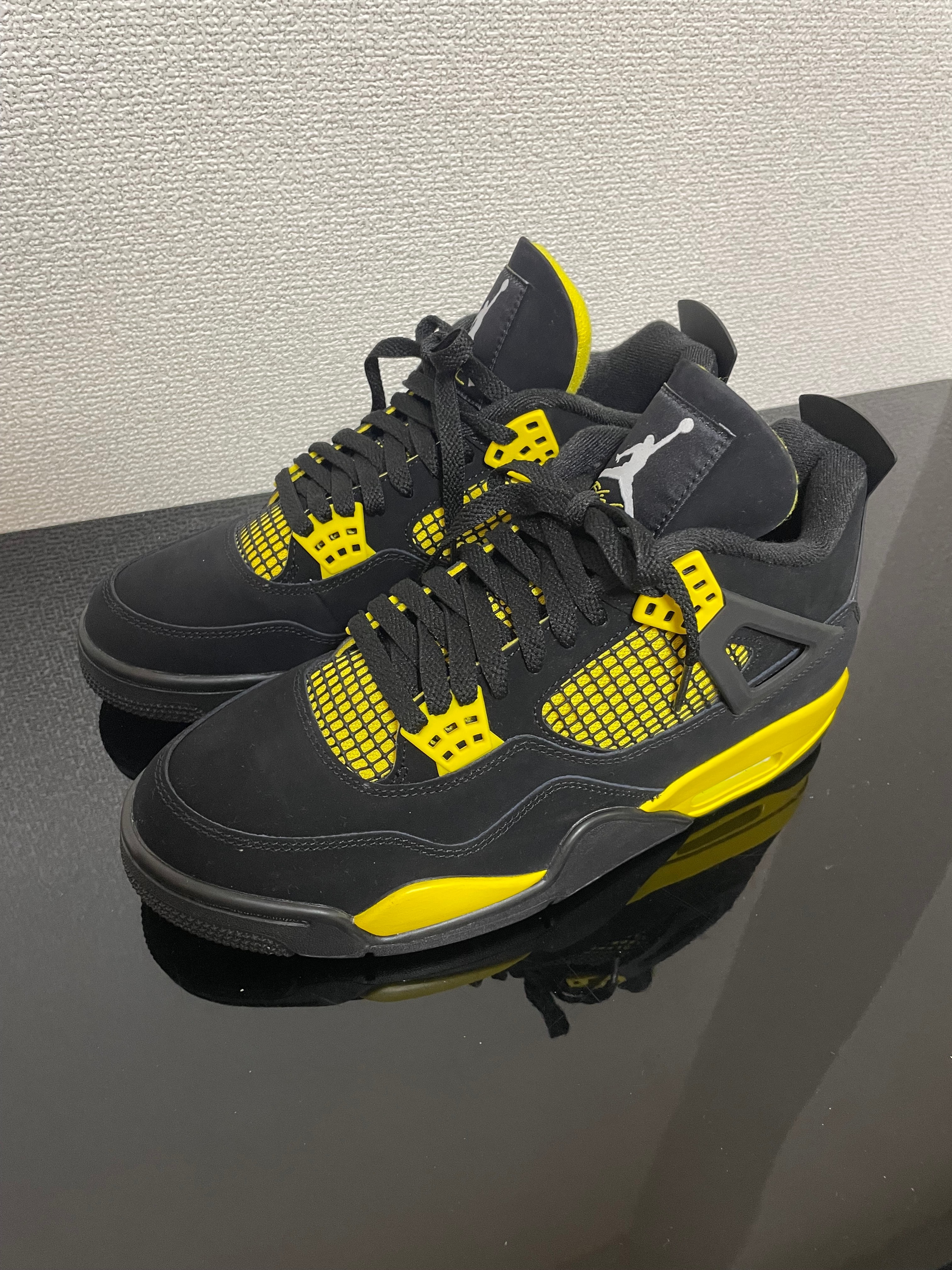 Nike Air Jordan 4 Retro "Thunder"(2023)