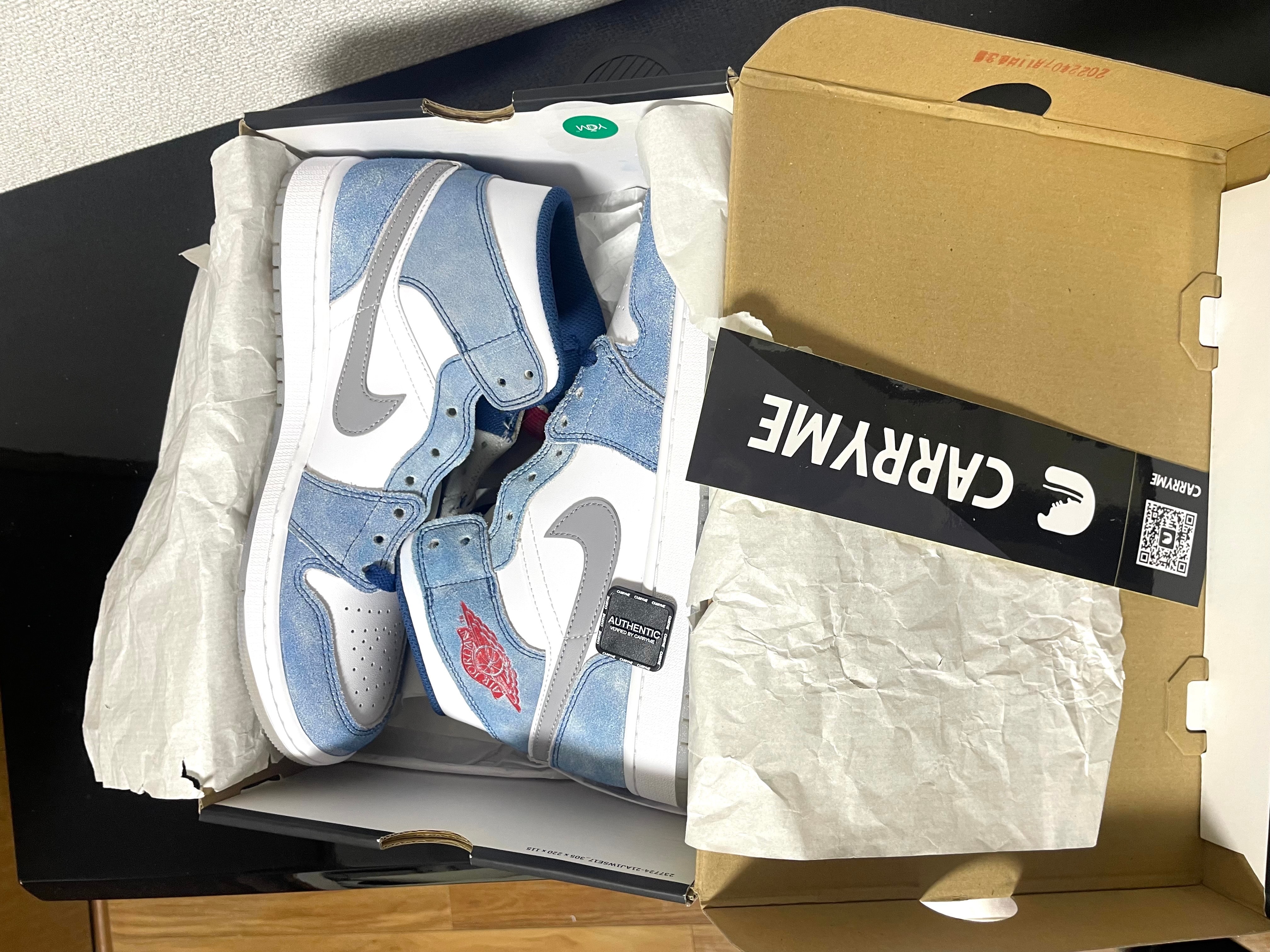 Nike Air Jordan 1 Mid SE "White/Hyper Royal/Red"