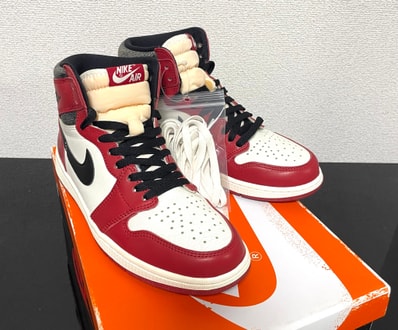 Nike Air Jordan 1 High OG "Lost & Found/Chicago"