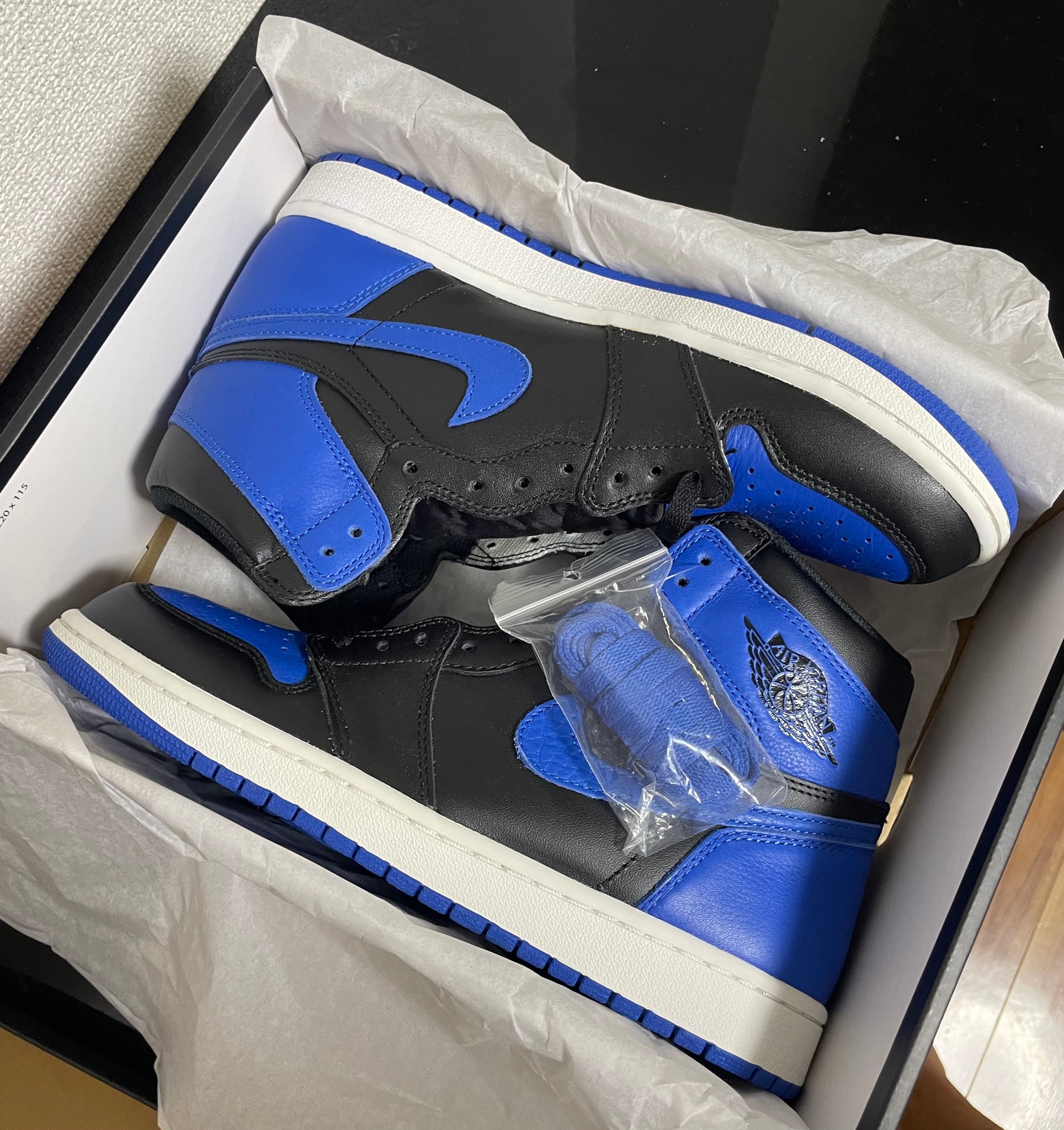 Nike Air Jordan 1 Retro High OG "Royal" (2017)