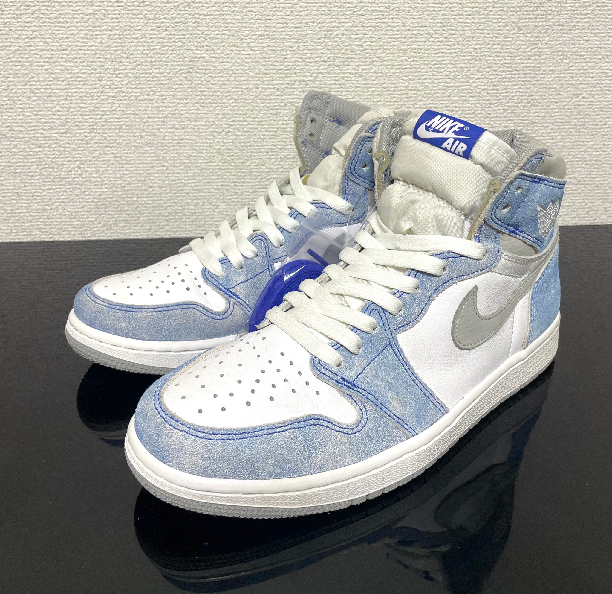 Nike Air Jordan 1 High OG "Hyper Royal"