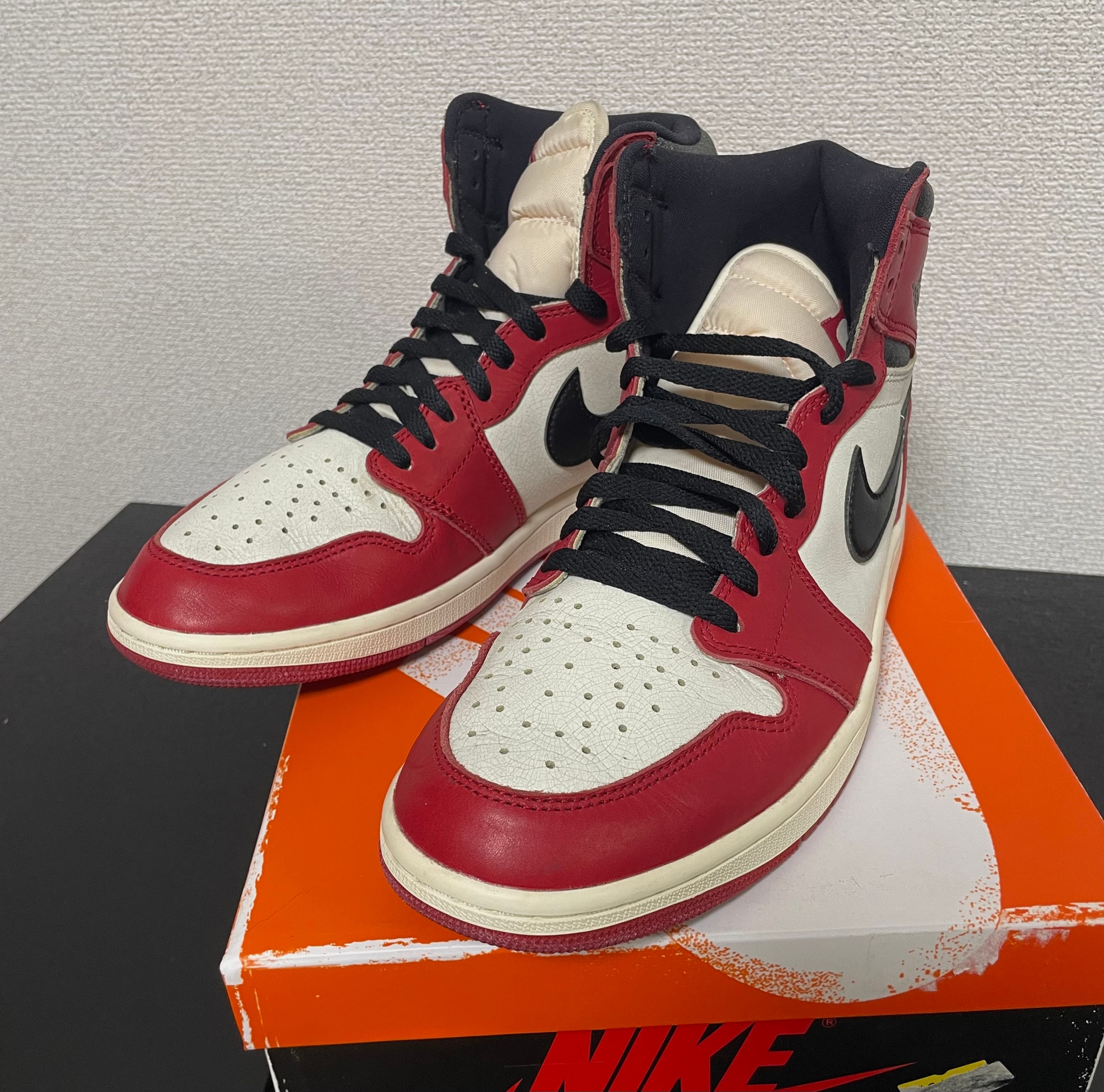 Nike Air Jordan 1 High OG "Lost & Found/Chicago"