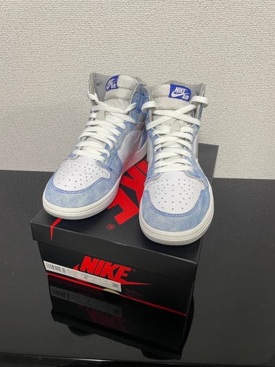 Nike Air Jordan 1 High OG "Hyper Royal"