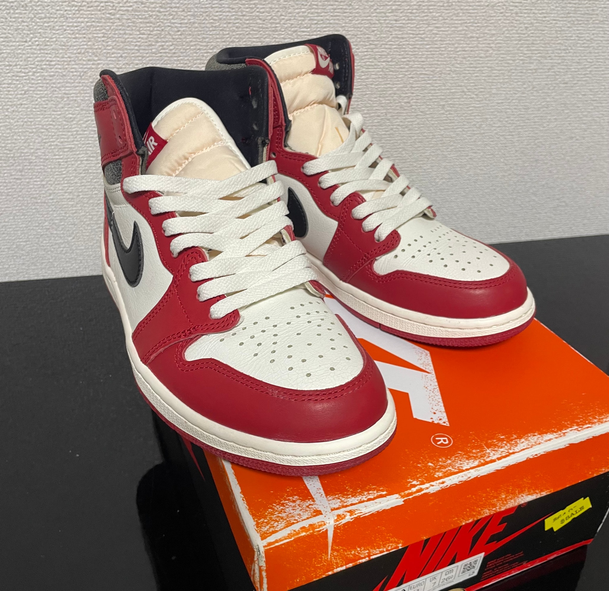Nike Air Jordan 1 High OG "Lost & Found/Chicago"