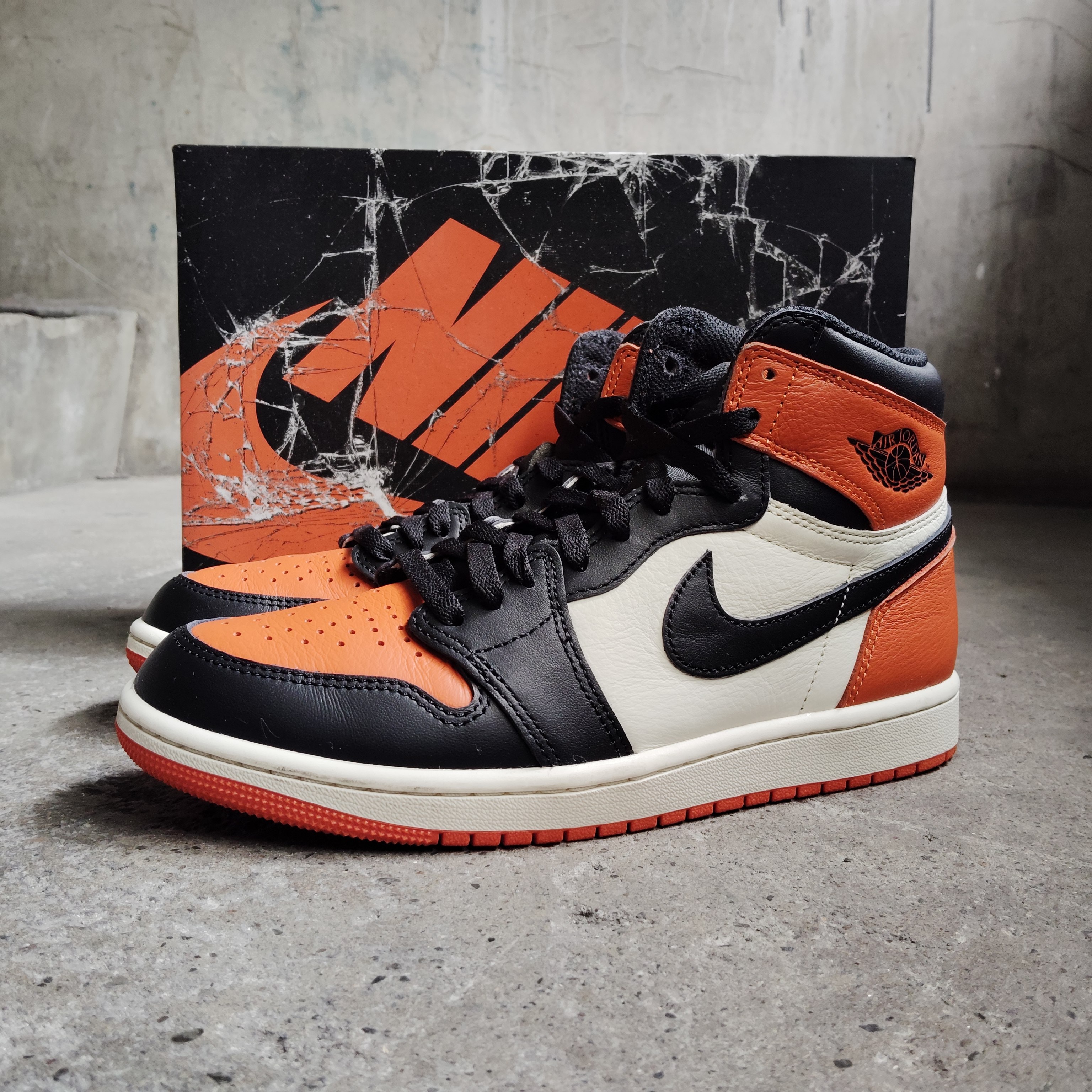 Nike Air Jordan 1 Retro High OG "Shattered Backboard" (2025)